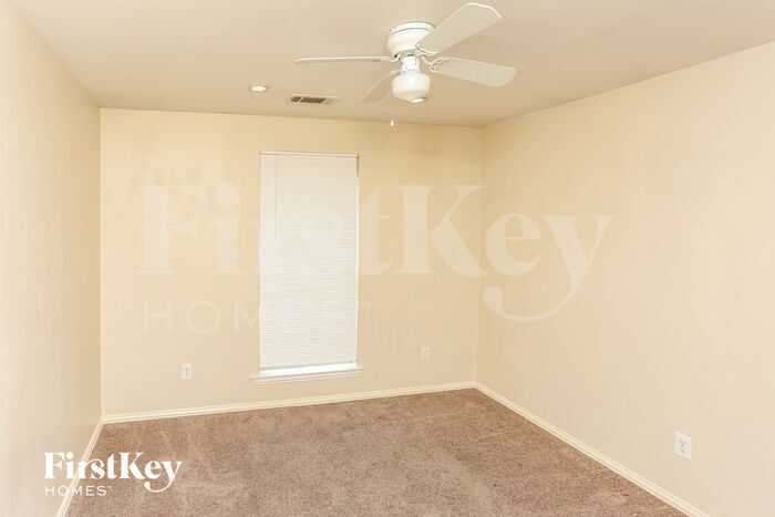 Building Photo - 5305 Jordan Ridge Dr