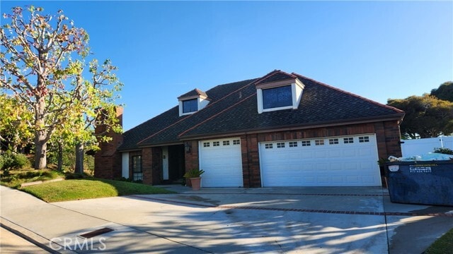 Primary Photo - 750 Avenida Acapulco