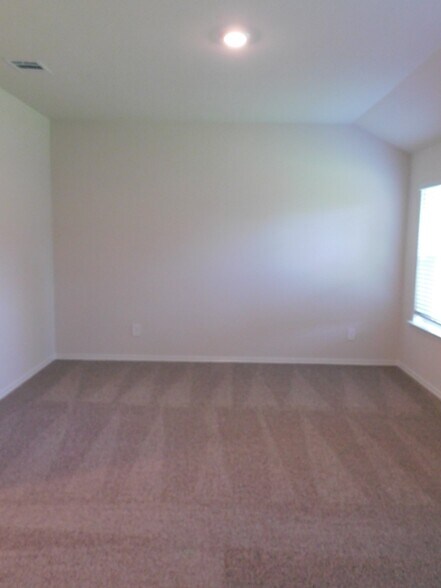 Building Photo - 841 Wild Rose Wy