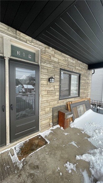 Building Photo - 319 N Balph Ave