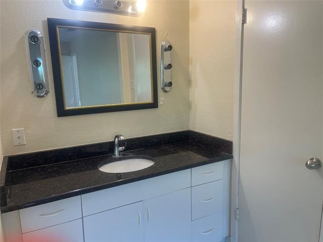 Building Photo - 5734 Harvest Hill Rd