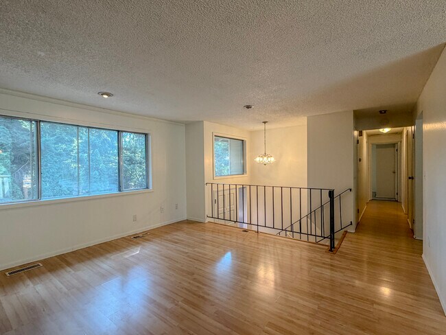 Building Photo - 21726 58th Ave W