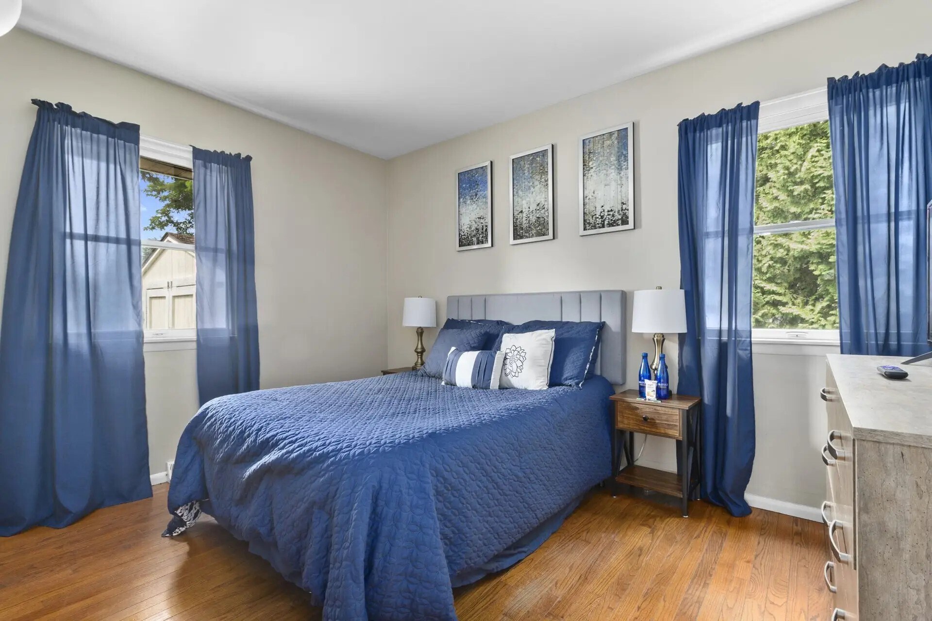 Building Photo - 4 Hathorn St