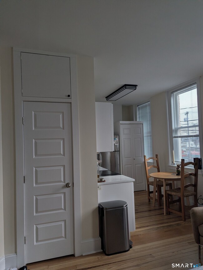 Building Photo - 213 Liberty Square