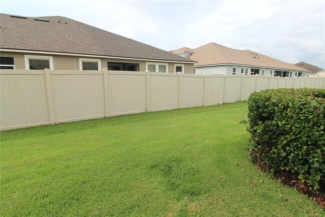 Building Photo - 11819 Brookside Dr