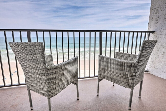 Building Photo - 3747 S Atlantic Ave