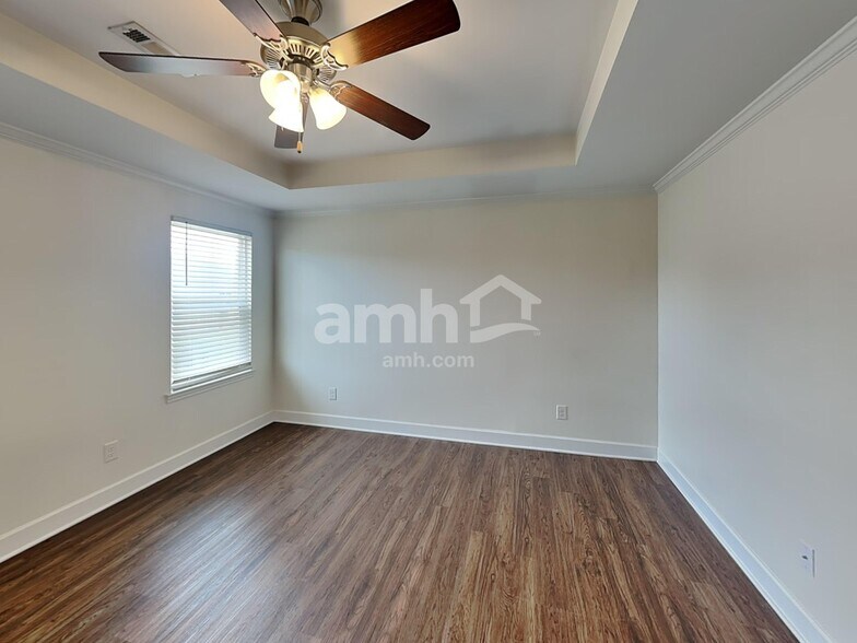 Building Photo - 4992 Chutney Dr