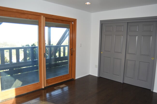 Building Photo - 15 Anson Rd