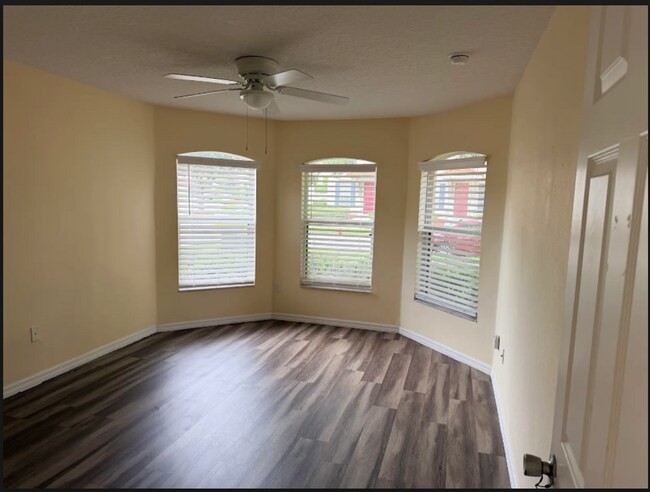 Building Photo - 3137 Riachuelo Ln