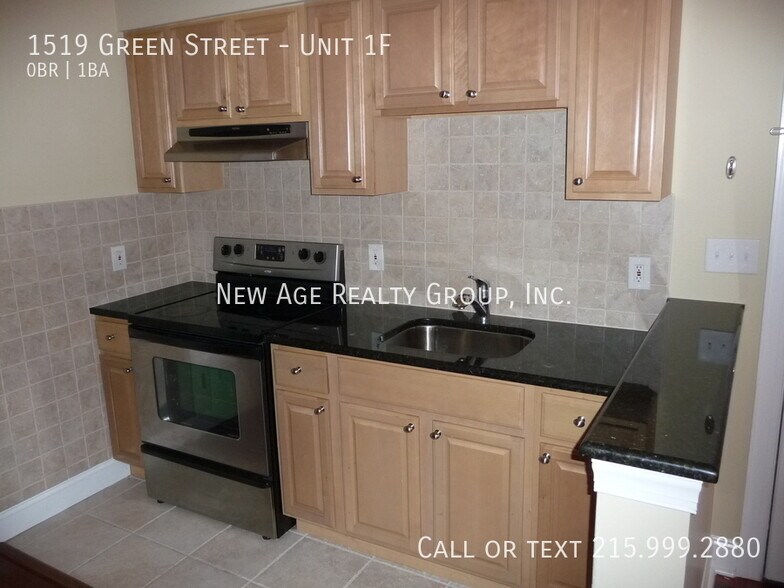 Building Photo - 1519 Green St