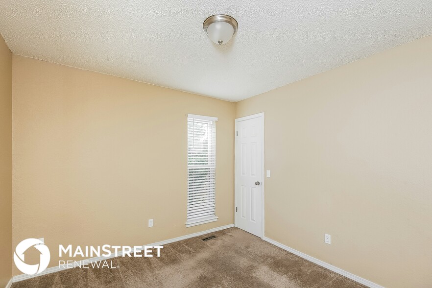 Building Photo - 621 S Willowood Dr