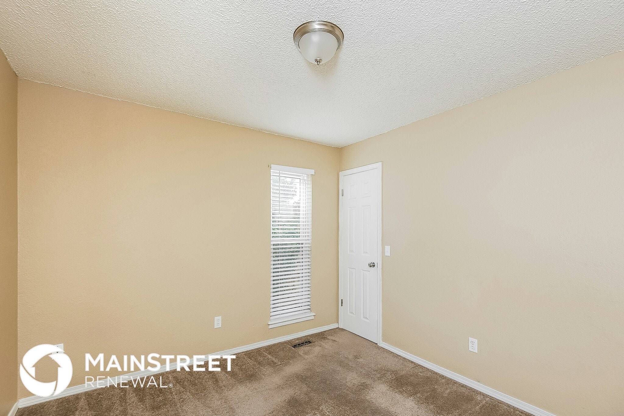 Building Photo - 621 S Willowood Dr