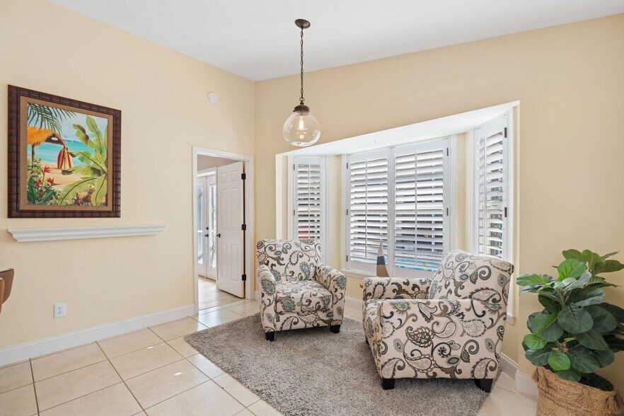 Building Photo - 2548 River Reach Dr