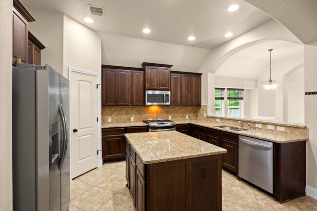 Building Photo - 110 Logan Pass Ct