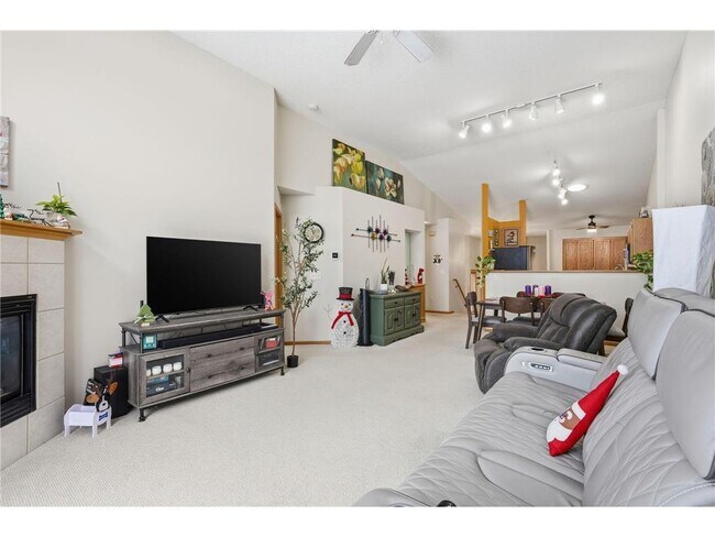 Building Photo - 3909 93rd Ave N