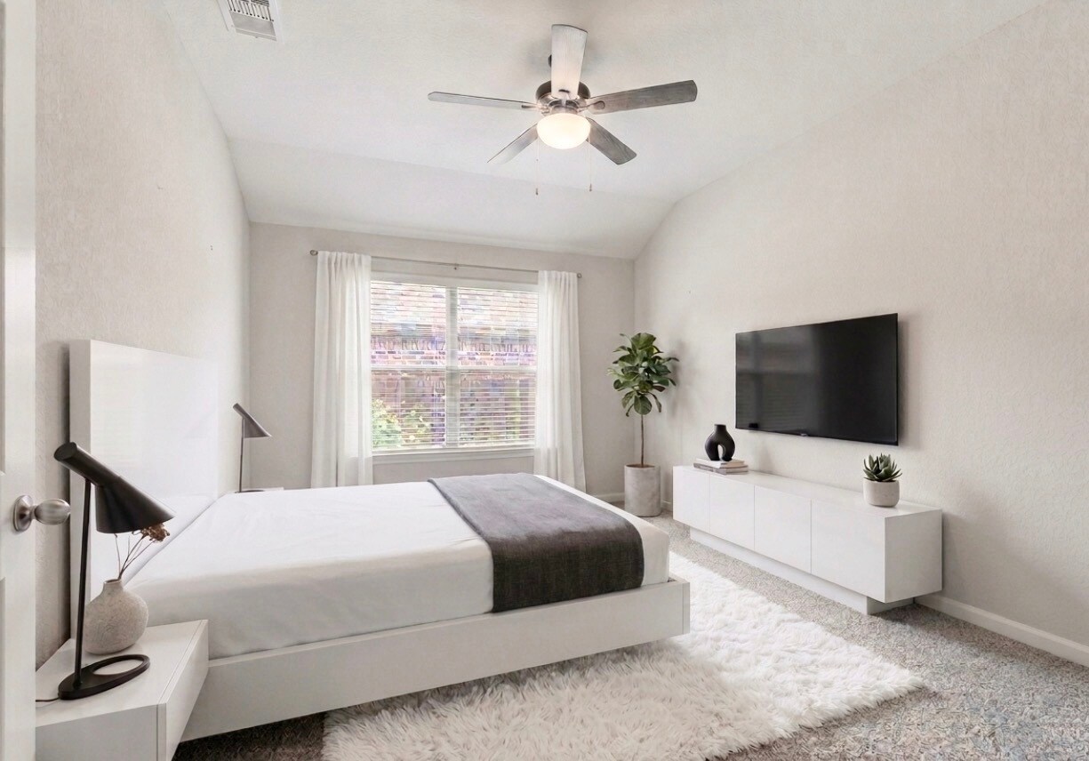 Building Photo - 485 Harding Ln