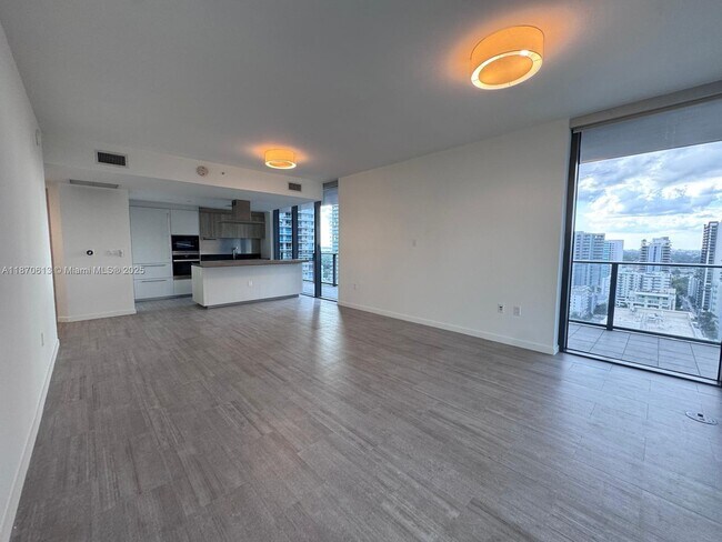 Building Photo - 1000 Brickell Plaza