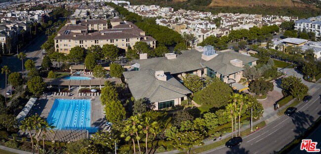 Building Photo - 6030 S Seabluff Dr