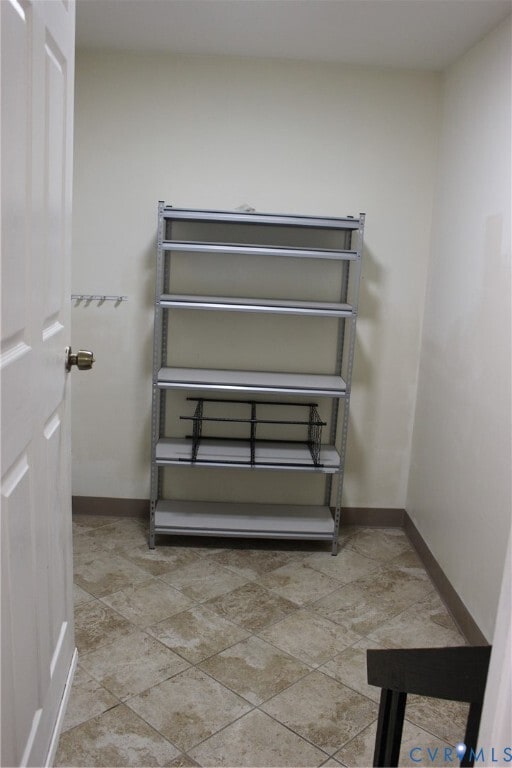 Building Photo - 1301 Canterbury Ln