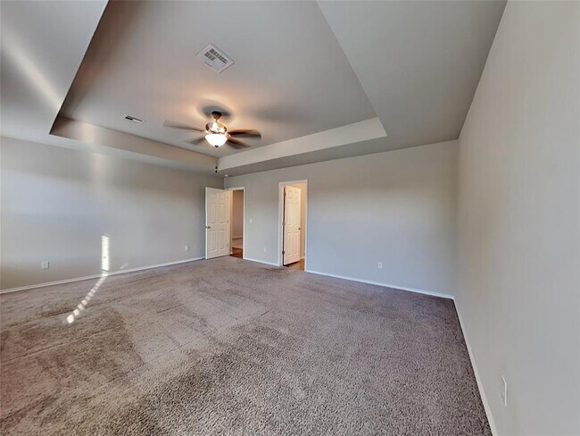 Building Photo - 2033 W Hunters Springs Way