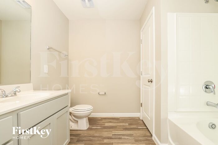 Building Photo - 5105 Apsley Dr