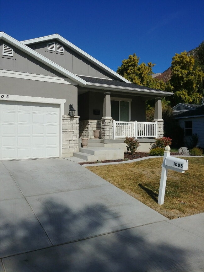 Building Photo - Charming East Provo Home with Scenic Views...
