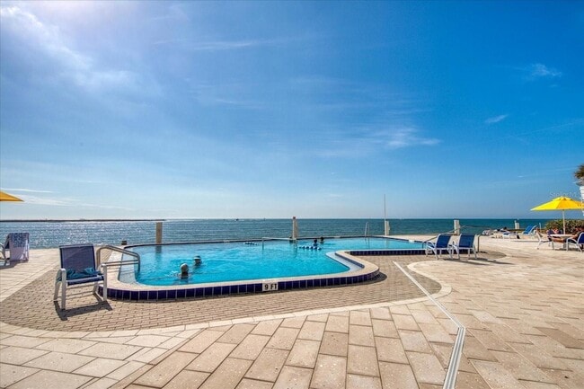 Building Photo - 440 S Gulfview Blvd