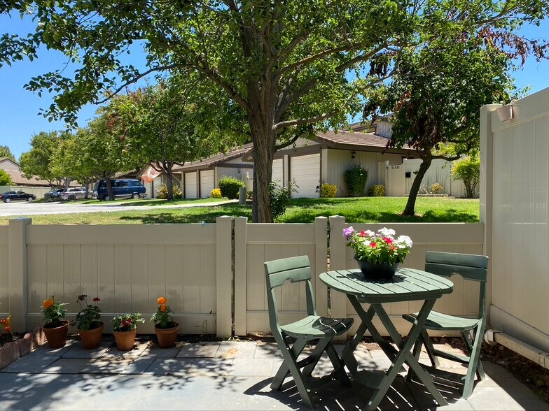 Building Photo - 17441 Caminito Baya