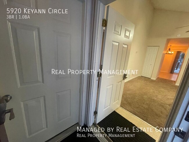 Building Photo - 5920 Keyann Cir