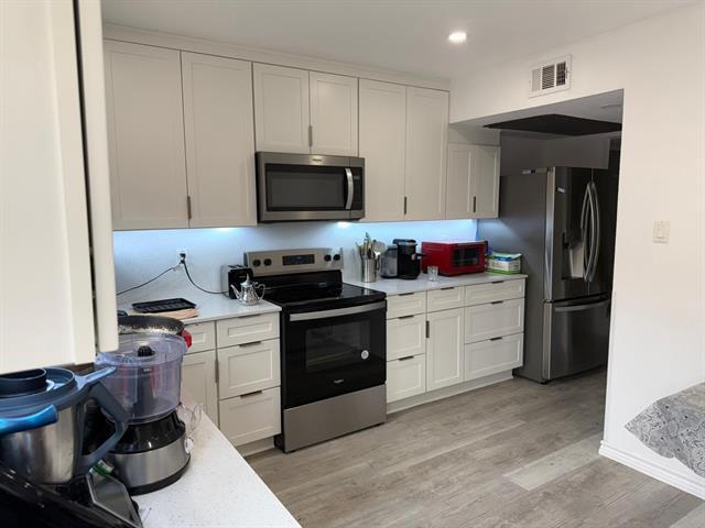 Building Photo - 1821 Greenspring Cir