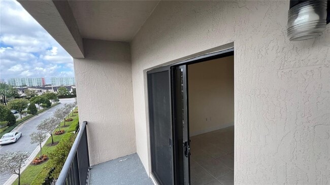 Building Photo - 7915 NW 104th Ave