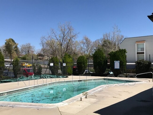 Building Photo - 4633 S Quail Vis Cv