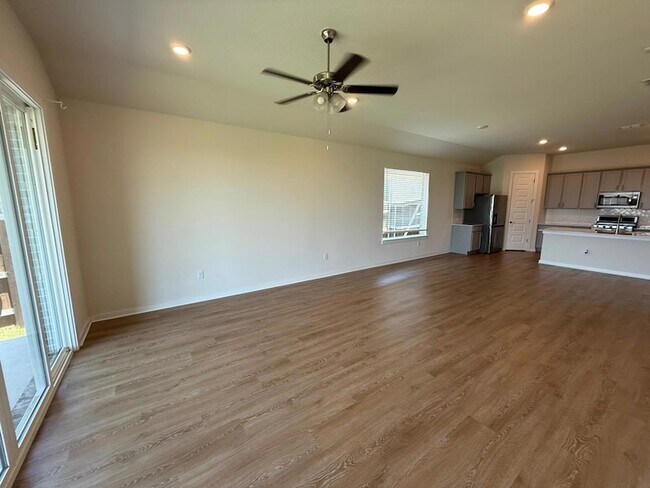 Building Photo - 2037 Saddlery St