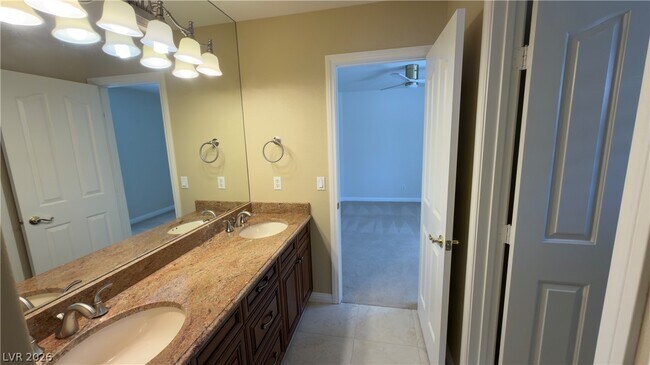 Building Photo - 10619 Sunwind Ave