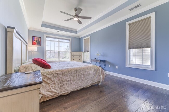 Building Photo - 6 Michelangelo Dr