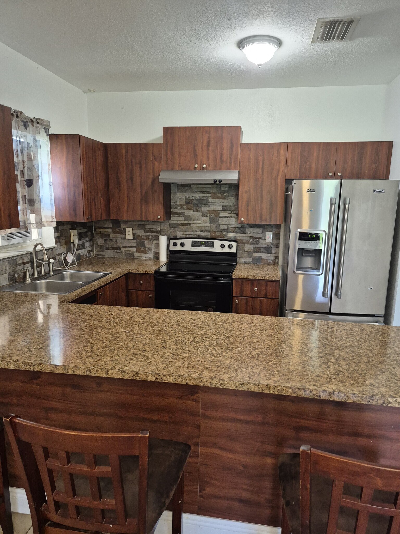 Building Photo - 448 NW 4th Ave