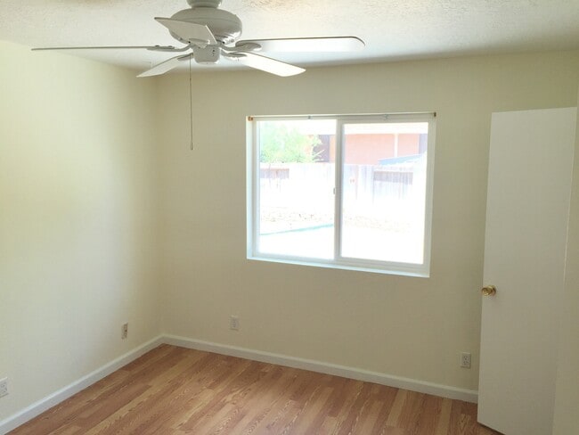 Building Photo - 6515 Azuelo Ave NW