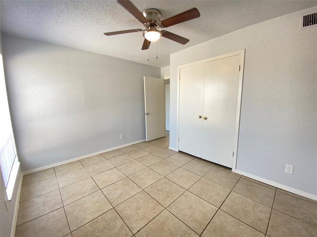 Building Photo - 6812 Trail Lake Dr