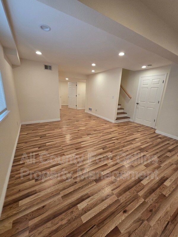 Building Photo - 2248 Smallwood Dr