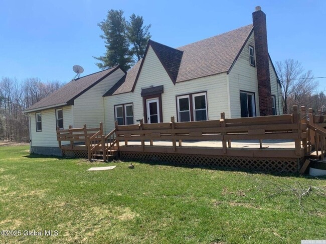 Primary Photo - 24 Kowal Ln