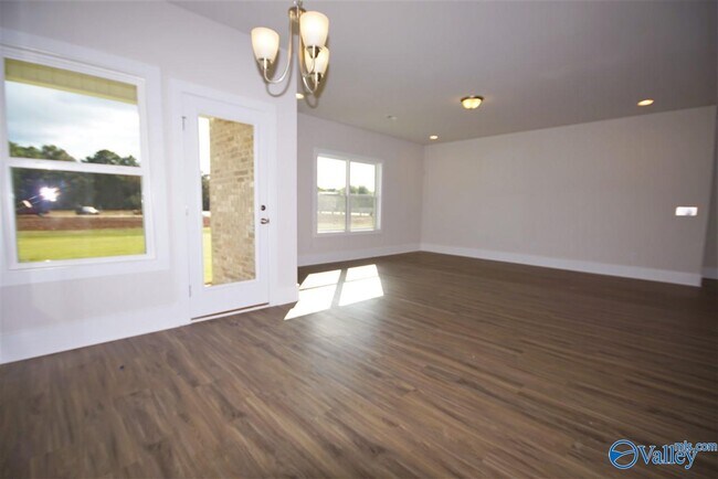Building Photo - 104 Williams Pointe Boulevard SW