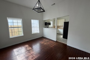 Building Photo - 123 Park Ct