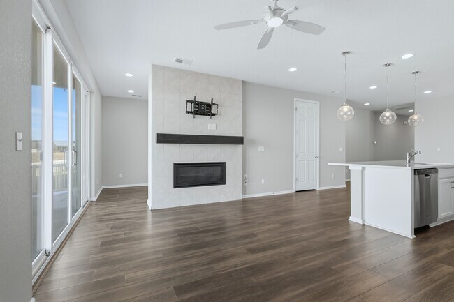 Building Photo - 8891 E 106th Pl