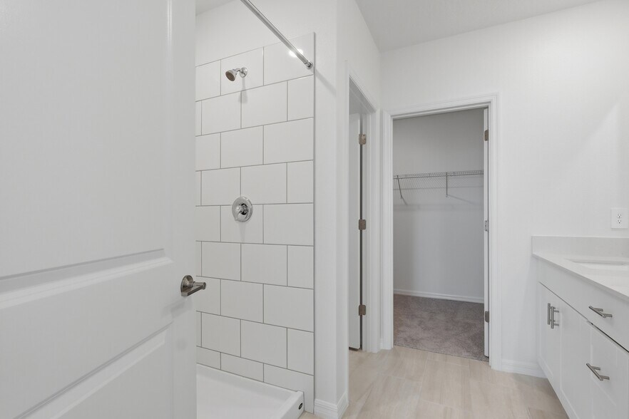 Building Photo - 8818 Gulf Shr Ter