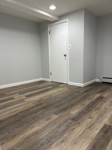 Bedroom - 108 Ward St