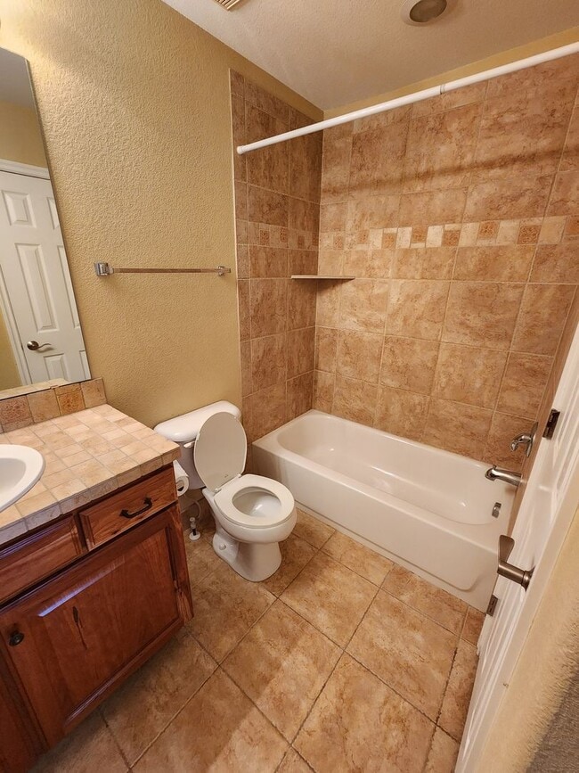 Building Photo - Exquisite Paired Home in Coal Creek Village