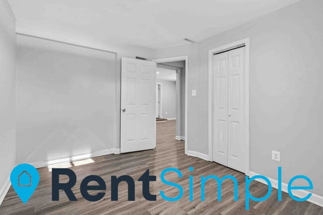 Building Photo - 5392 Lee Hwy