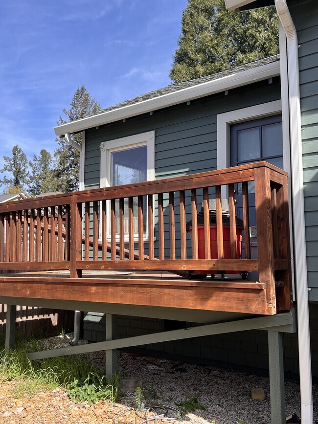 Building Photo - 415 S Auburn St