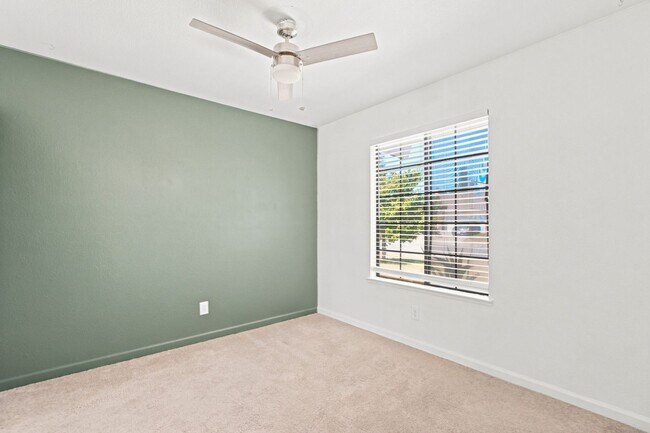 Building Photo - 8034 Fairlands Way