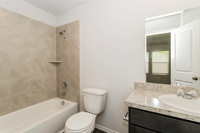 Building Photo - 1240 Narrow Hts Dr